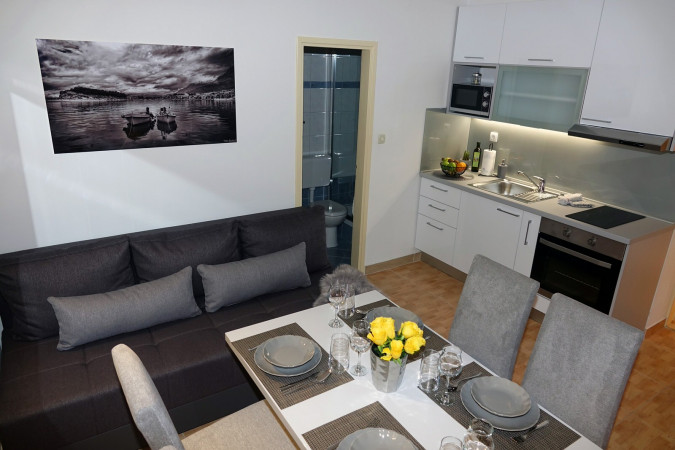 Apartments, Apartments Silvana Makarska