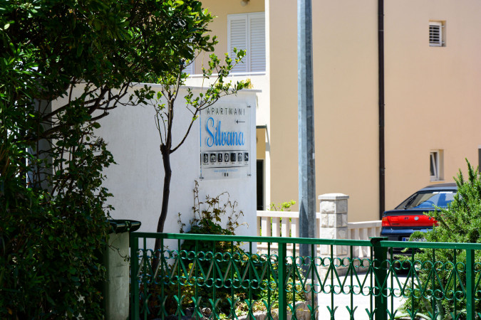 Beautiful environment, Apartments Silvana Makarska
