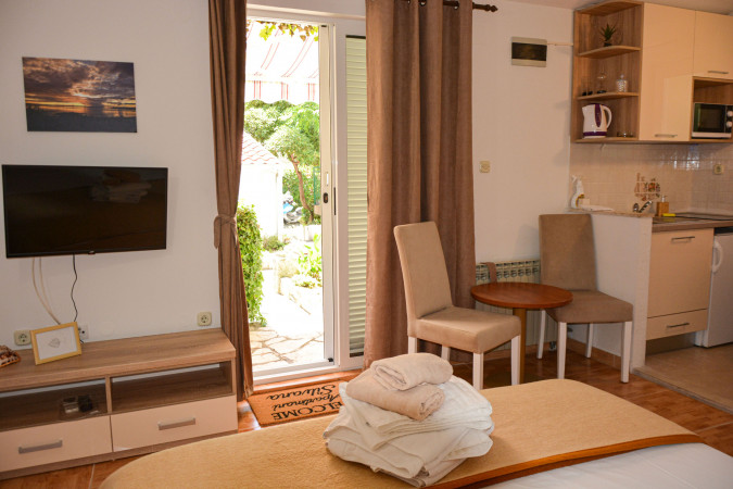 Apartments, Apartments Silvana Makarska