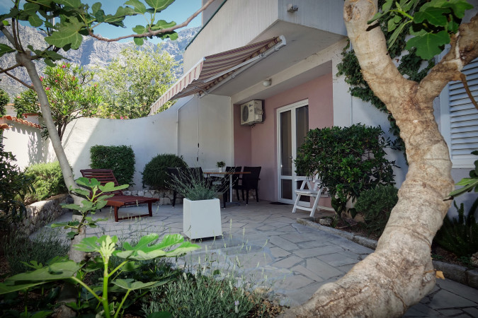 Beautiful environment, Apartments Silvana Makarska