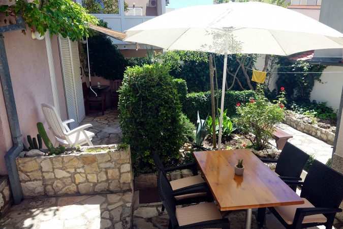 Beautiful environment, Apartments Silvana Makarska